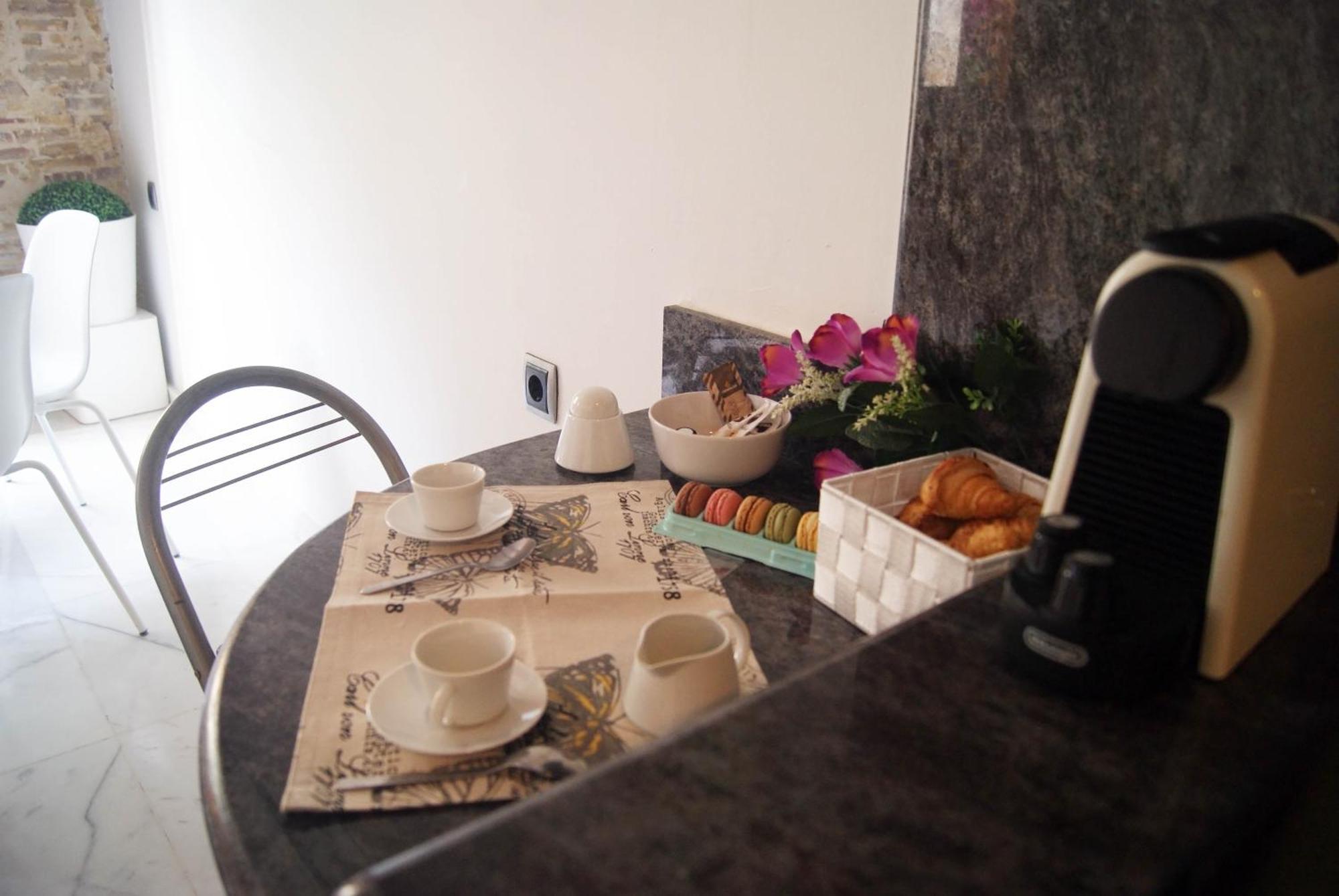 Apartamentos Centricos Barrio Del Carmen バレンシア エクステリア 写真