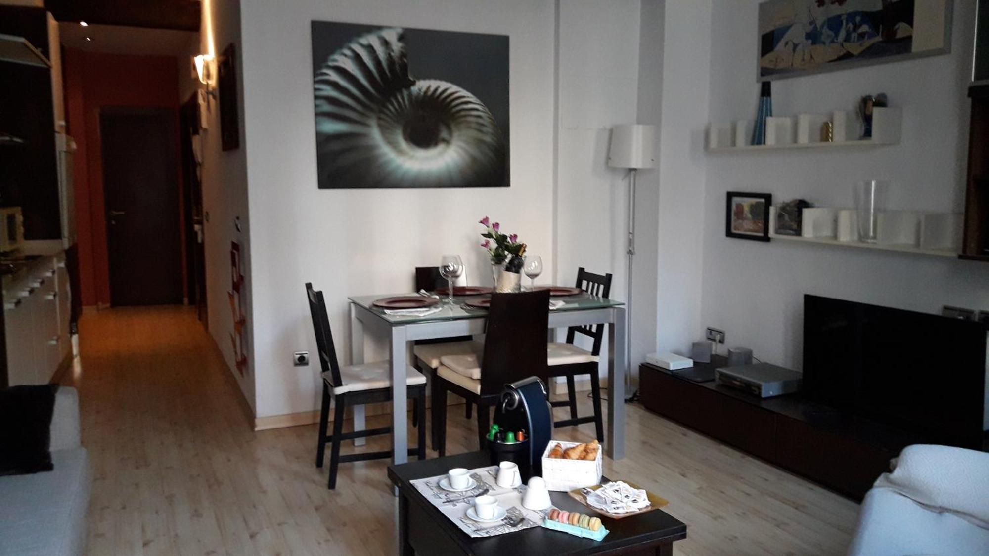Apartamentos Centricos Barrio Del Carmen バレンシア エクステリア 写真